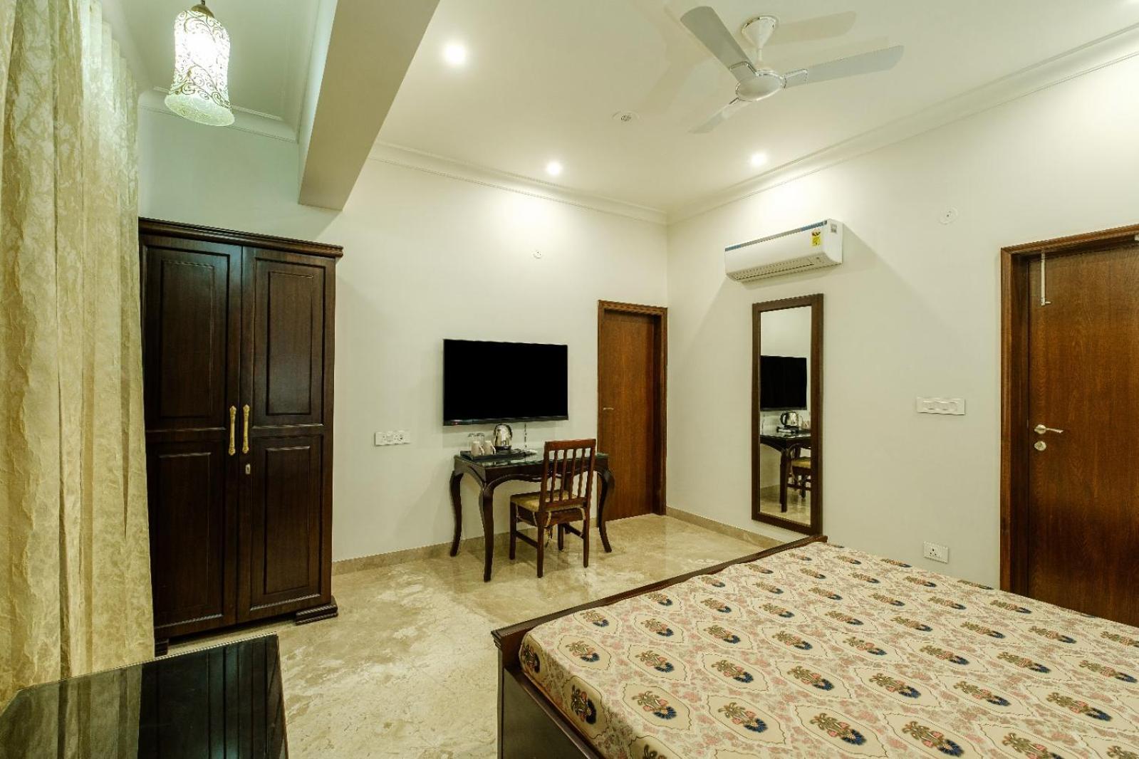 Palm 34 Bed & Breakfast Jaipur